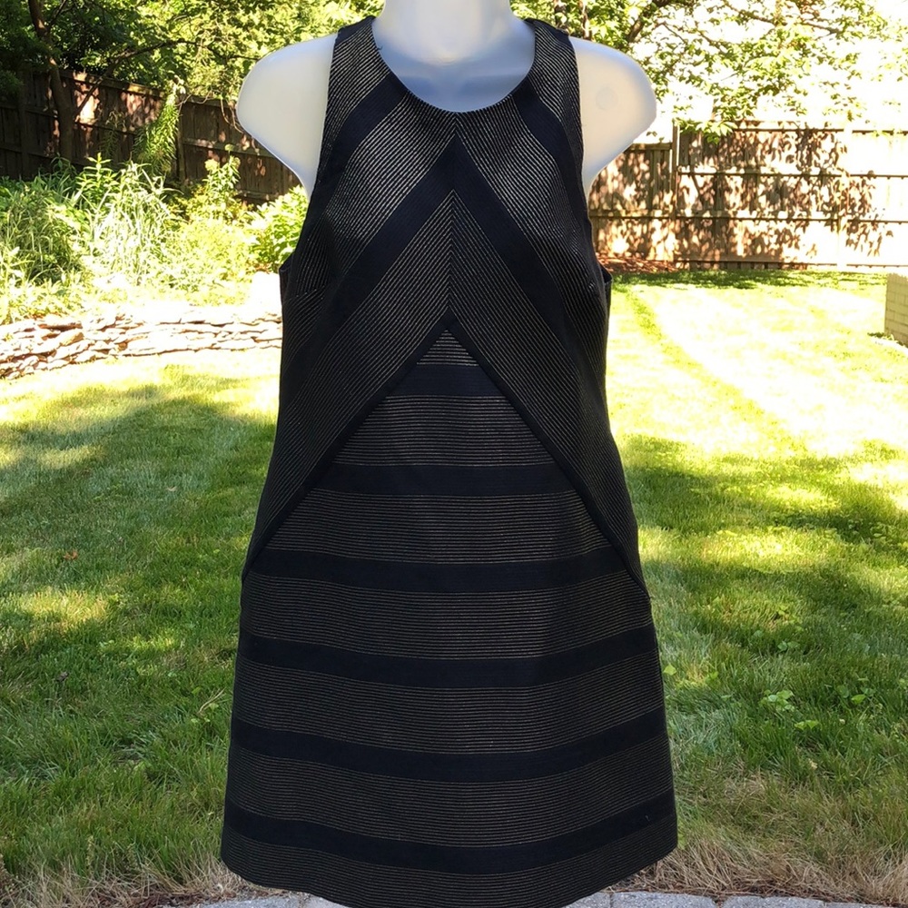Hutch  Dress 6. Side pockets.